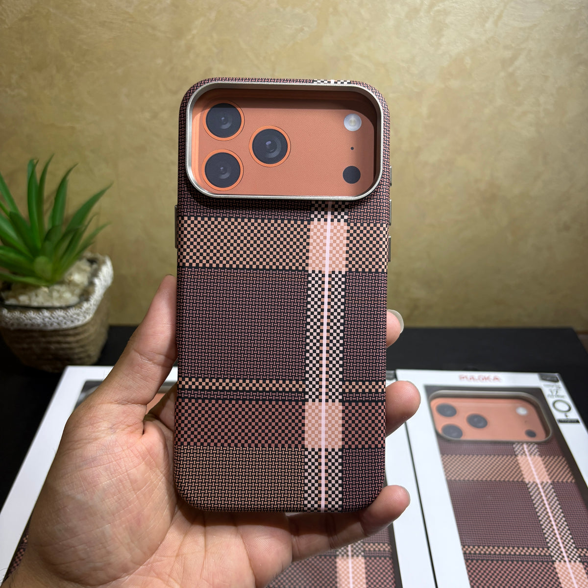 PULOKA Carbon Case