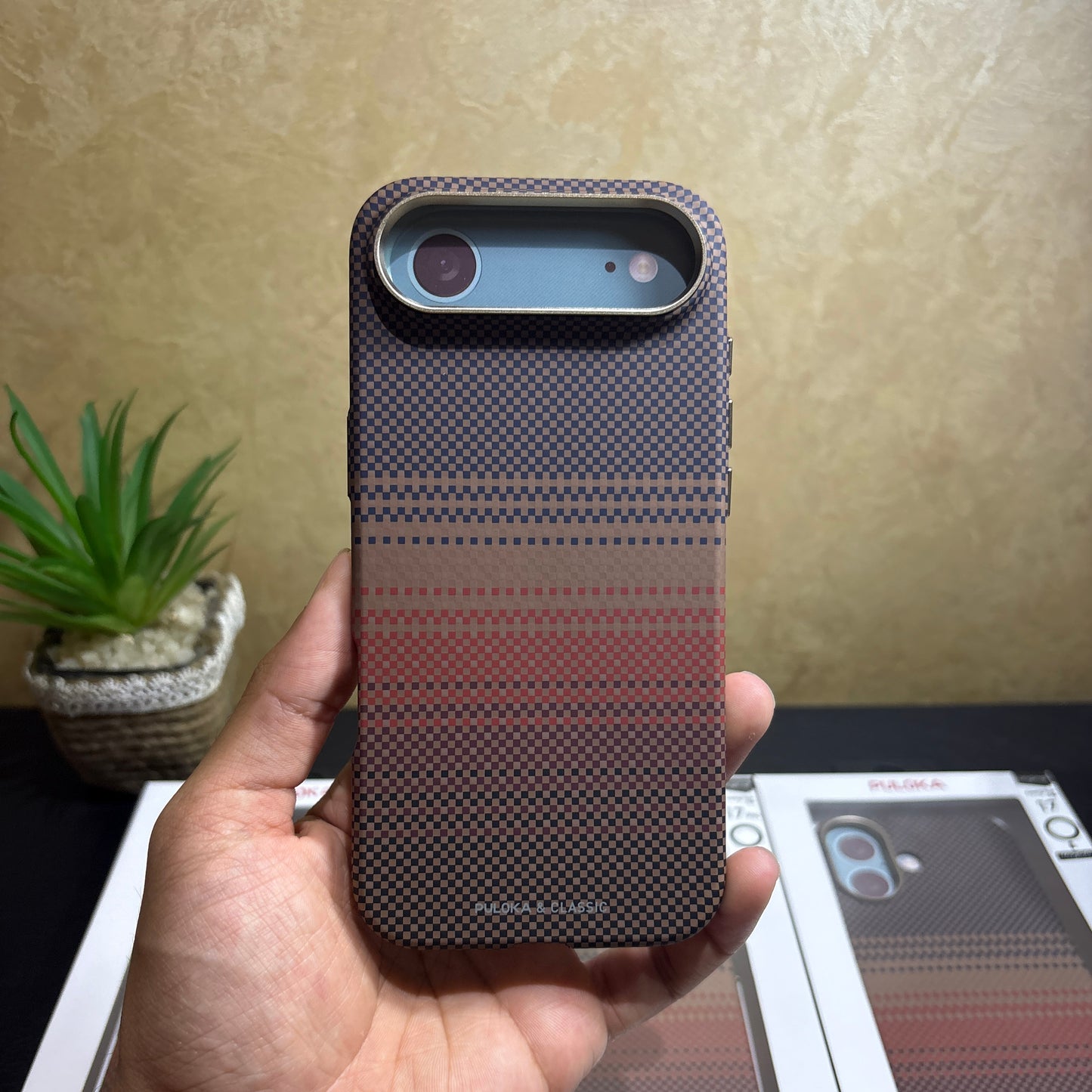 PULOKA Carbon Case