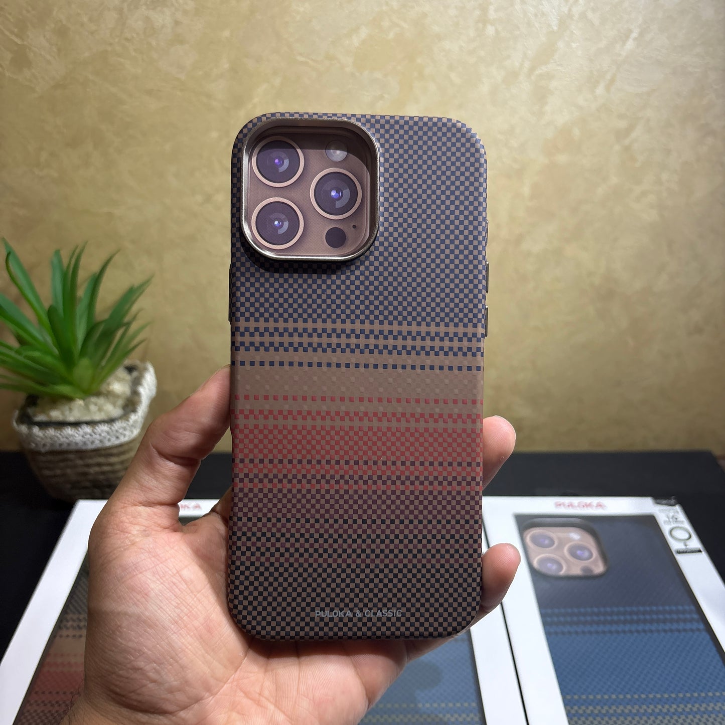 PULOKA Carbon Case