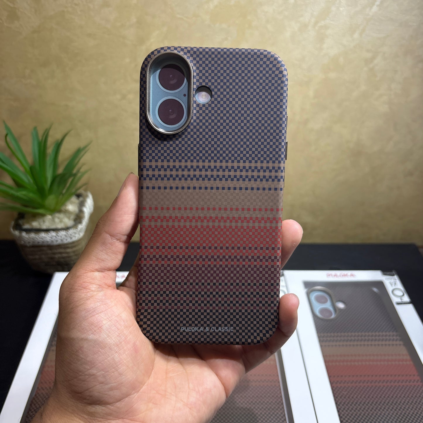 PULOKA Carbon Case